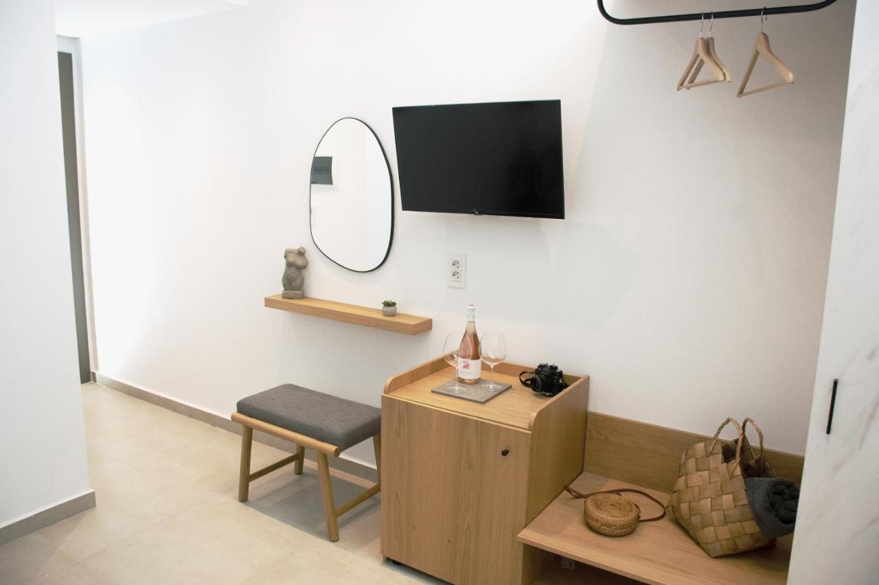 Iades Suites Афитос Экстерьер фото