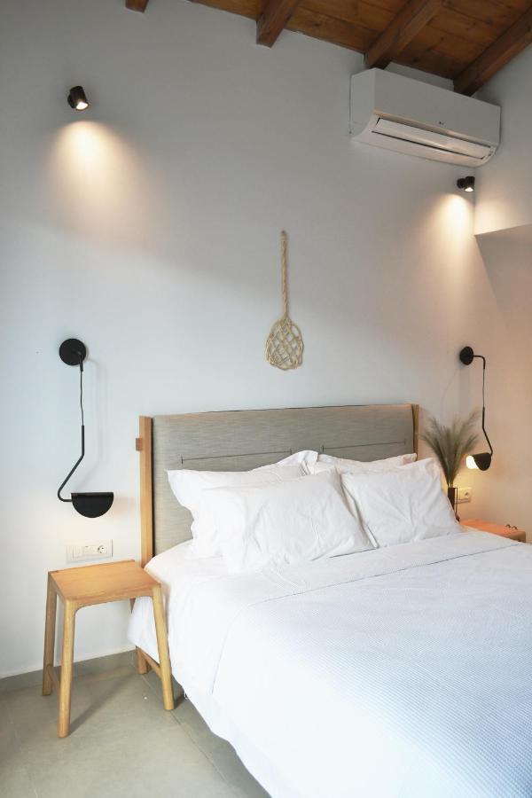 Iades Suites Афитос Экстерьер фото